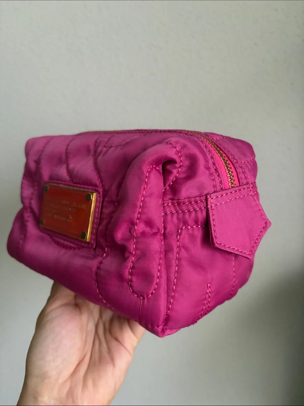 Marc By Marc Jacobs compact pink